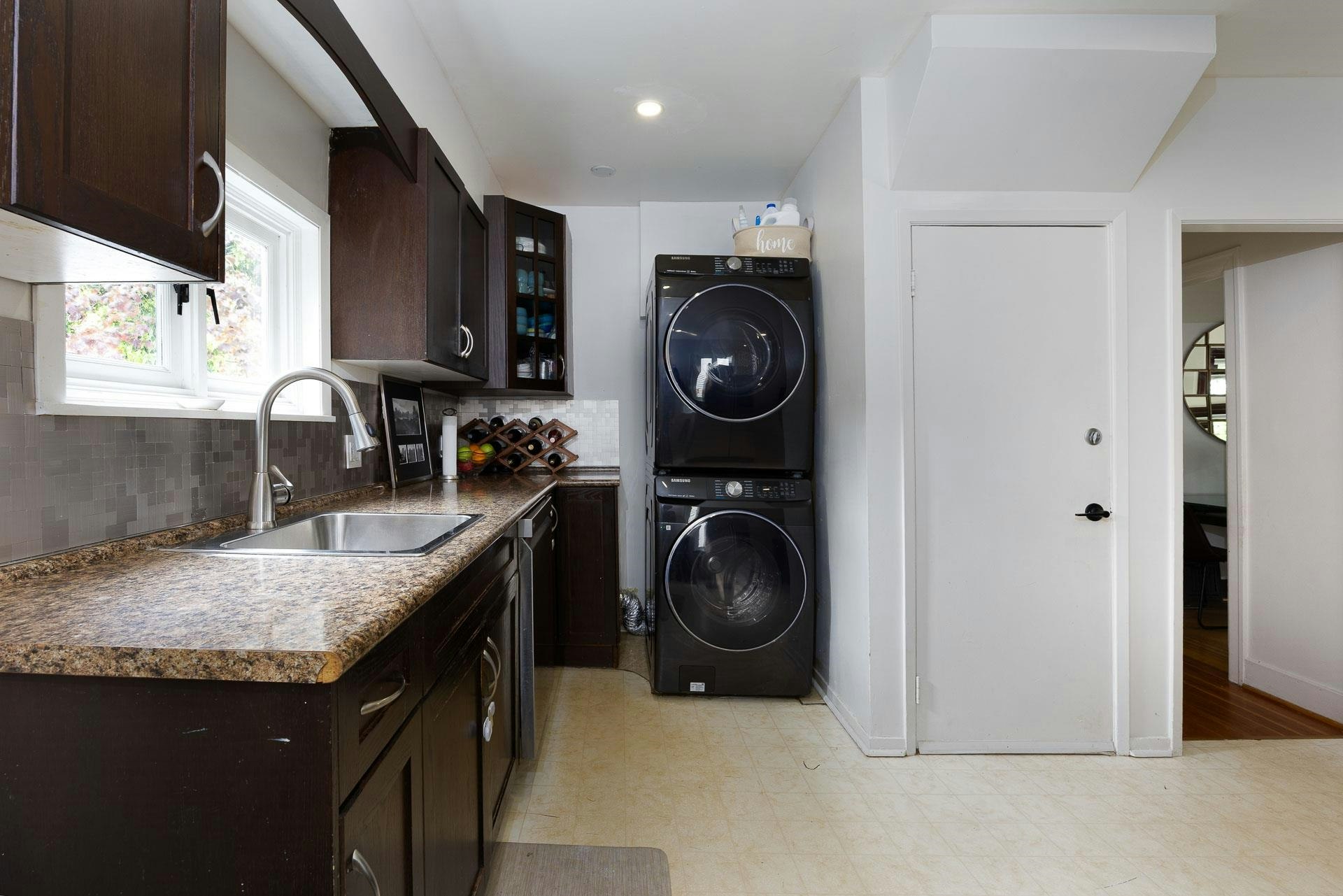 524 Second Street, New Westminster, BC, V3L 2M3 - 9