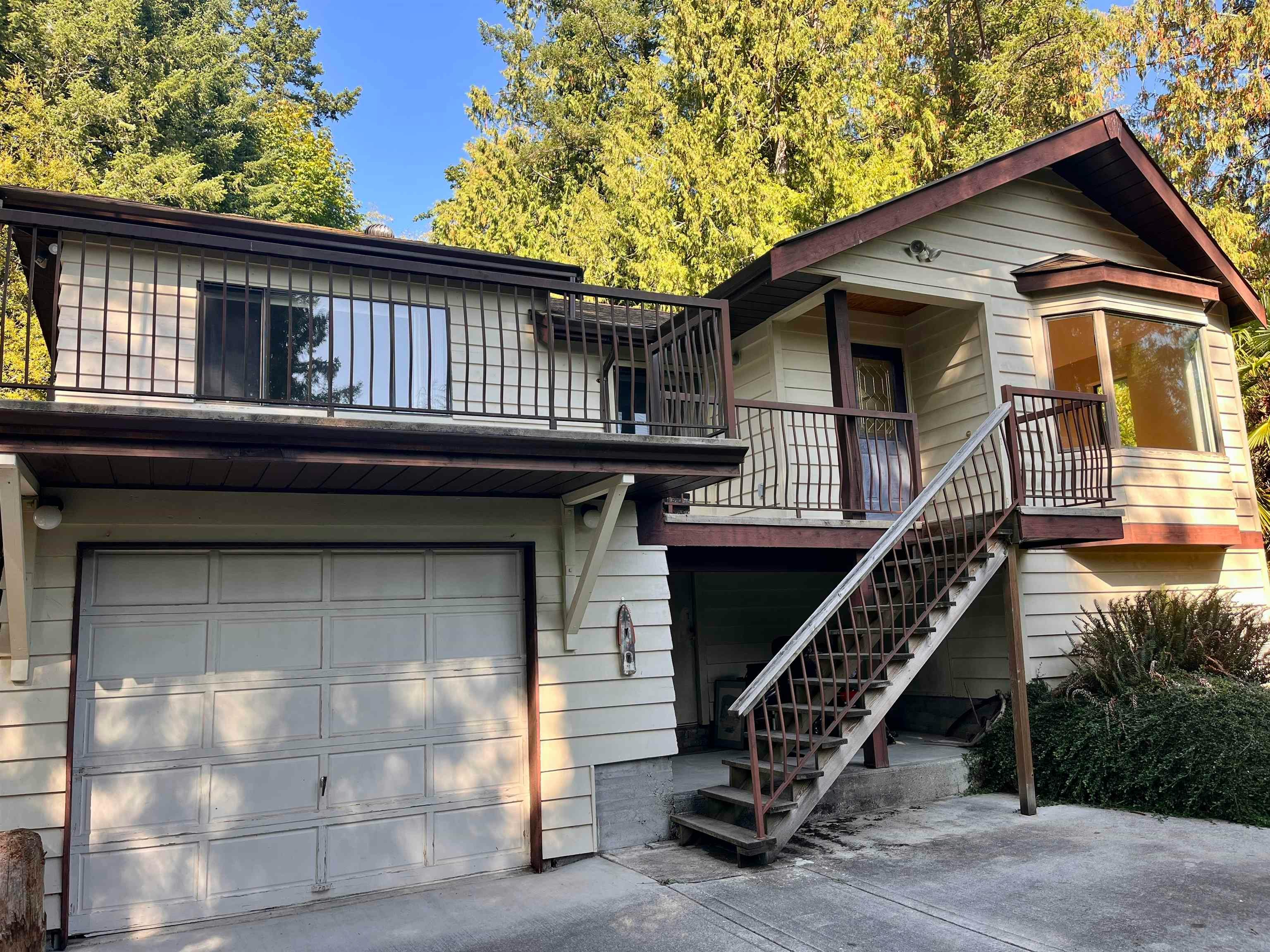 4665 Sinclair Bay Road, Pender Harbour Egmont, BC, V0N 1S1