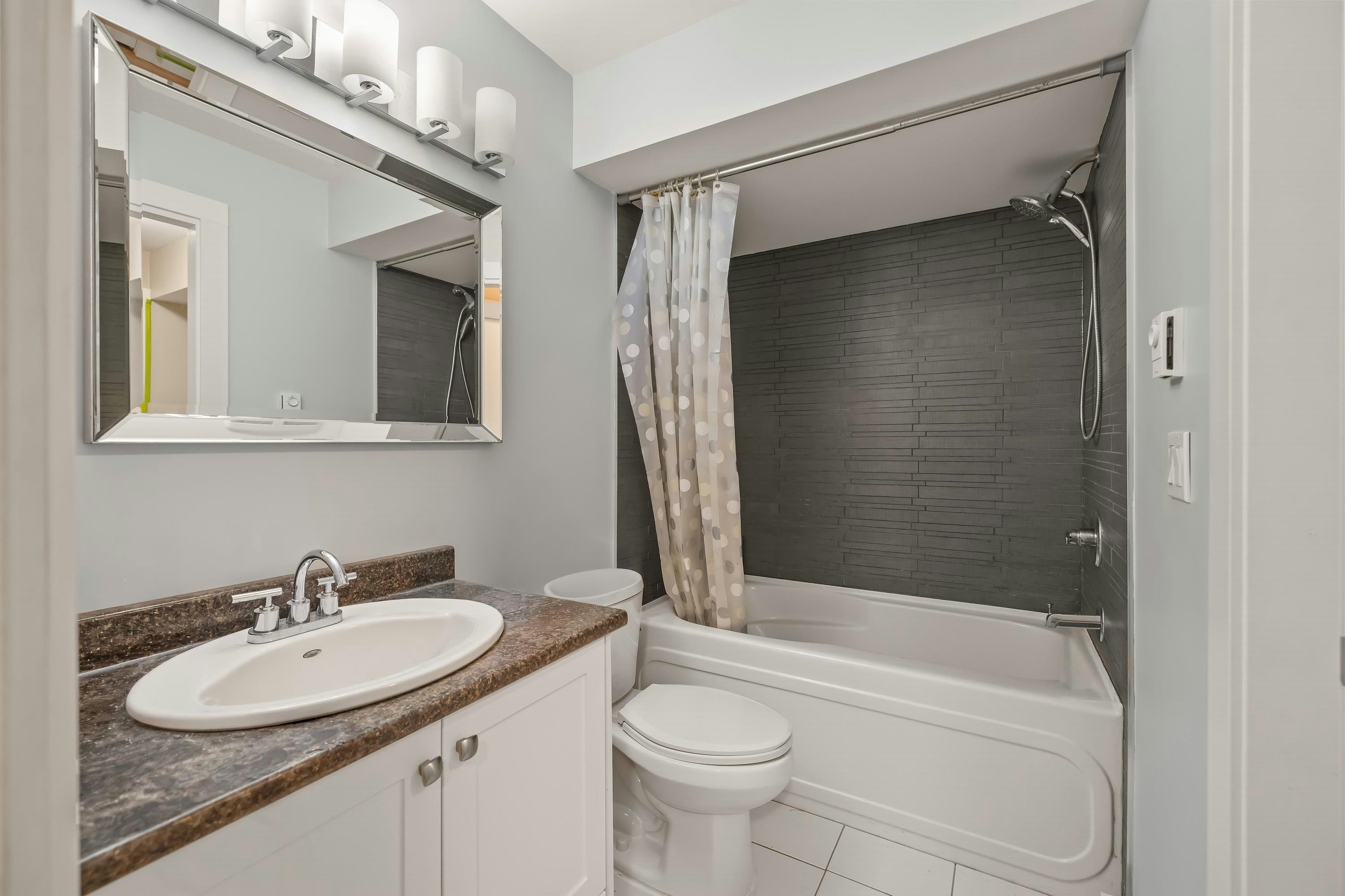 1712 Nanaimo Street, New Westminster, BC, V3M 2G6 - 32