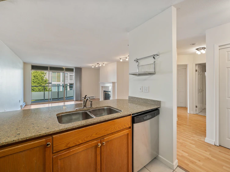 306-48 Richmond Street, New Westminster, BC, V3L 5P4 - 14