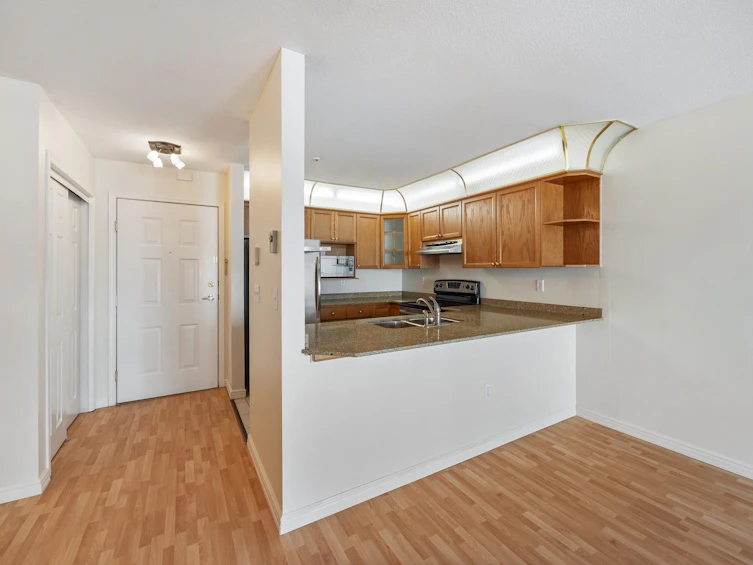 306-48 Richmond Street, New Westminster, BC, V3L 5P4 - 10