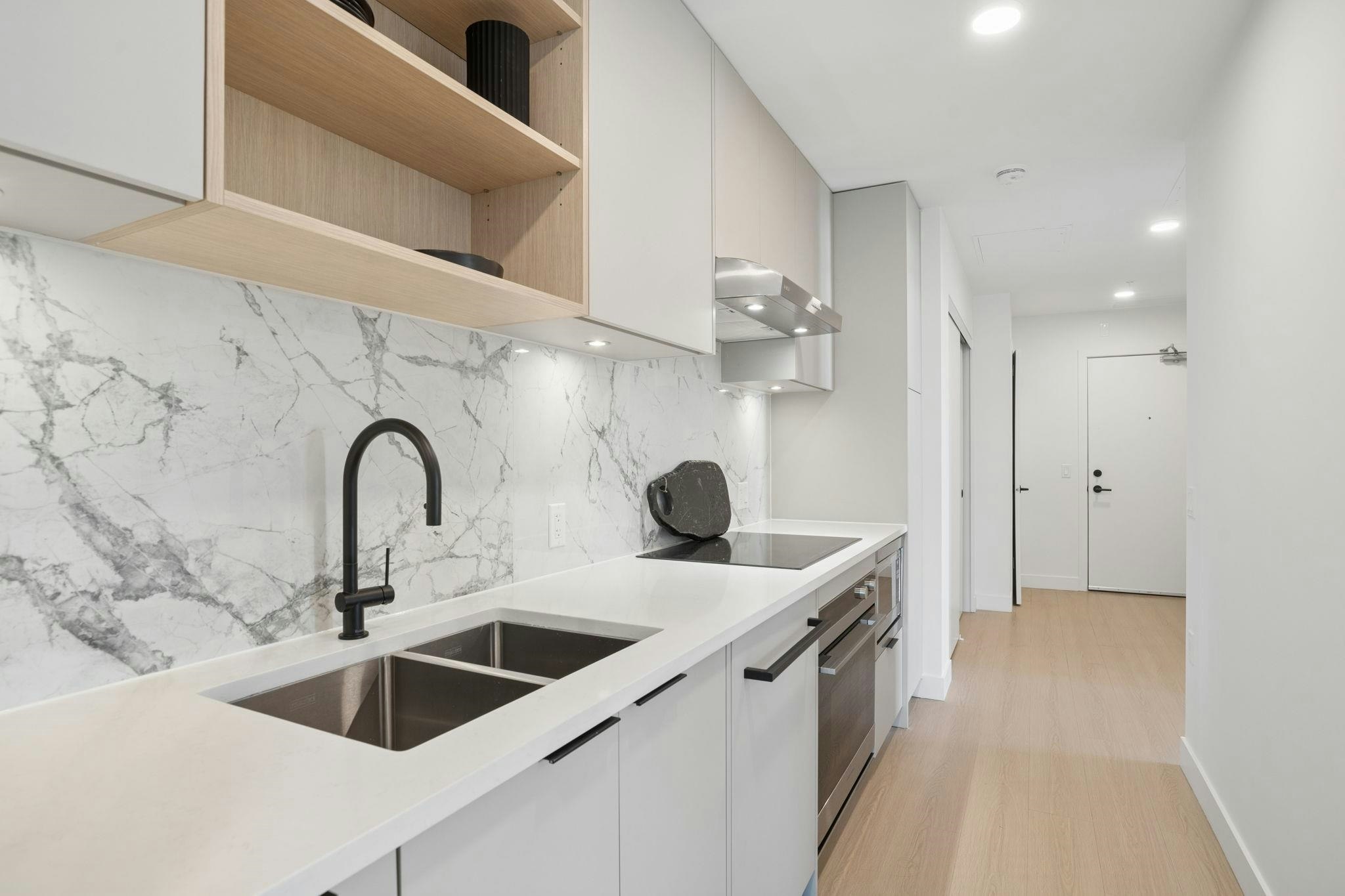 321-422 E 3rd Street, North Vancouver, BC, V7L 0K1 - 12