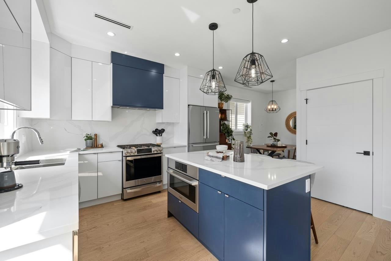 5867 Battison Street, Vancouver, BC, V5R 4M7 - 7