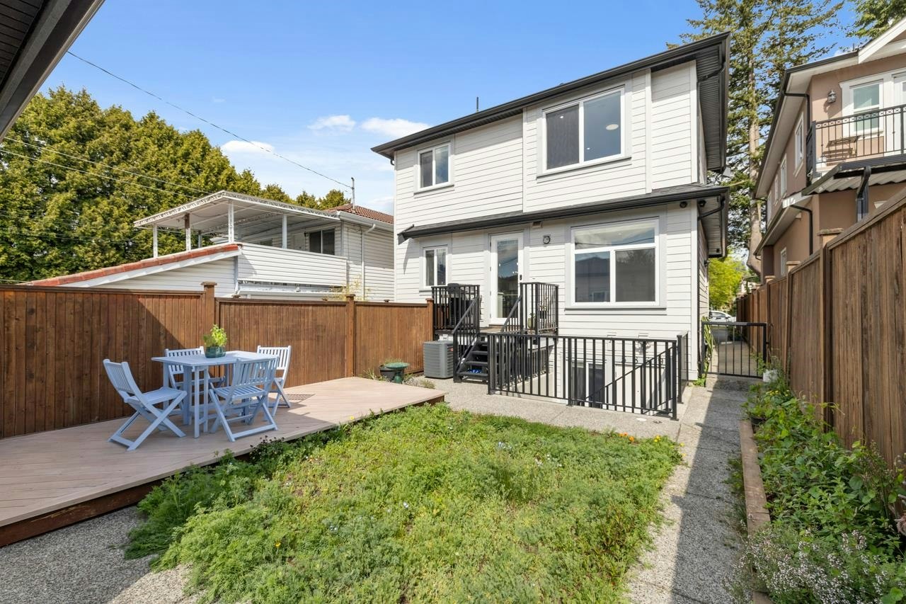 5867 Battison Street, Vancouver, BC, V5R 4M7 - 25