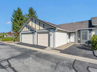 102-9012 Walnut Grove Drive - 4