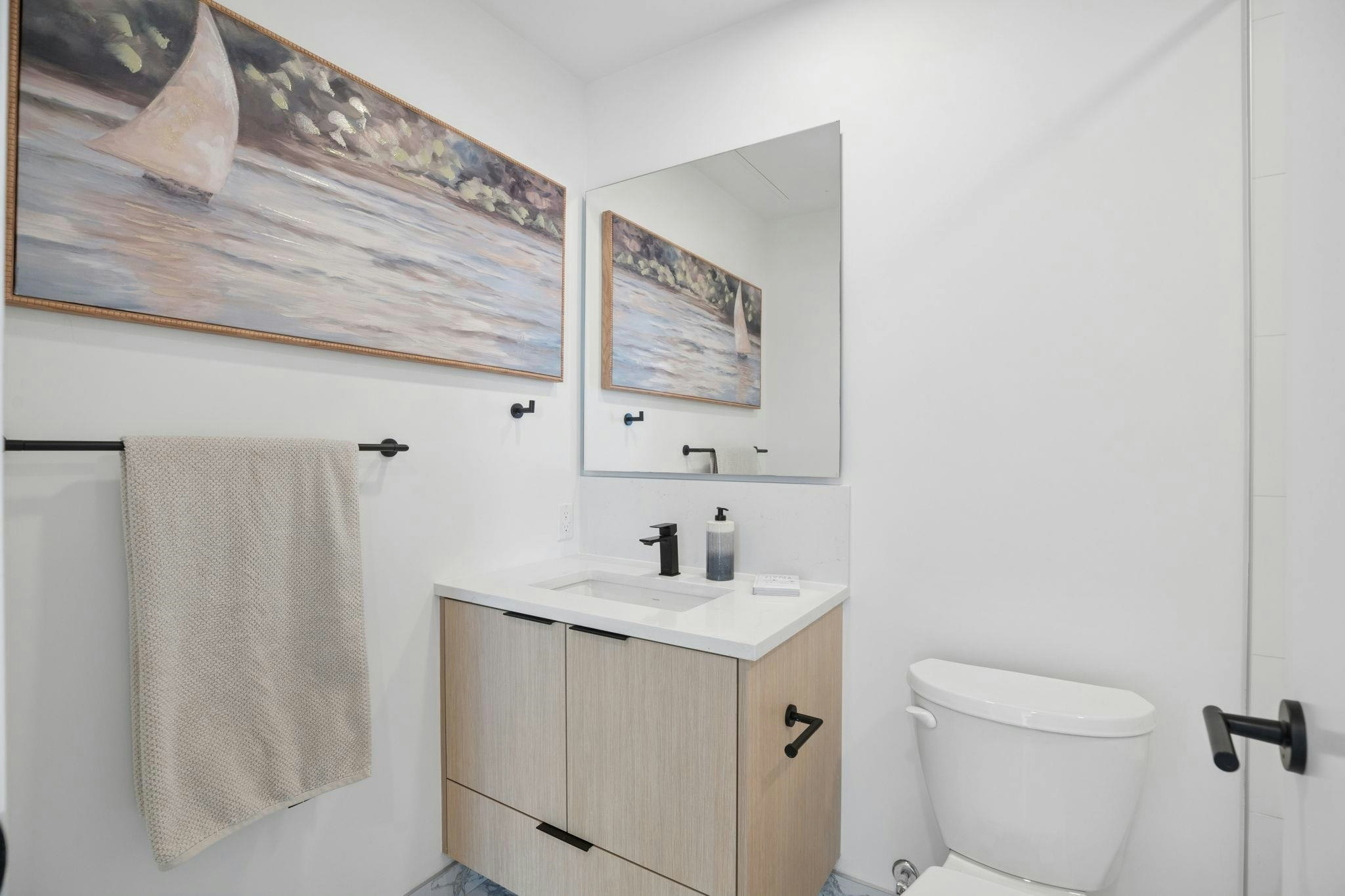 204-333 St. Davids Avenue, North Vancouver, BC, V7L 3N7 - 27