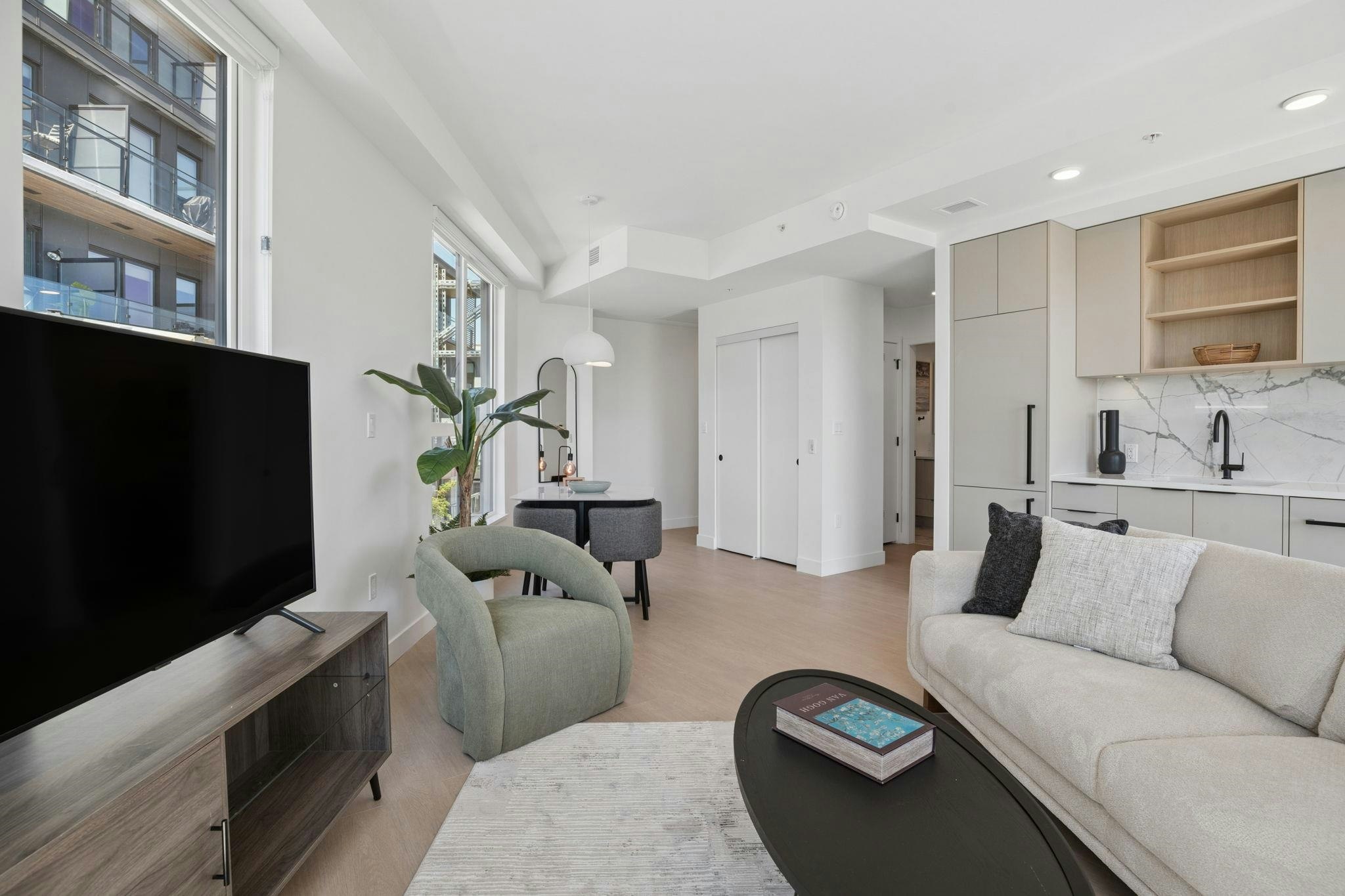204-333 St. Davids Avenue, North Vancouver, BC, V7L 3N7 - 6