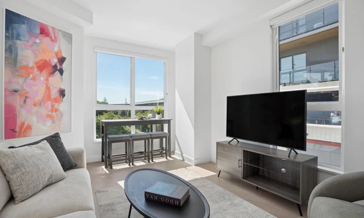 204-333 St. Davids Avenue