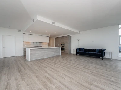 3602-660 Quayside Drive - 3