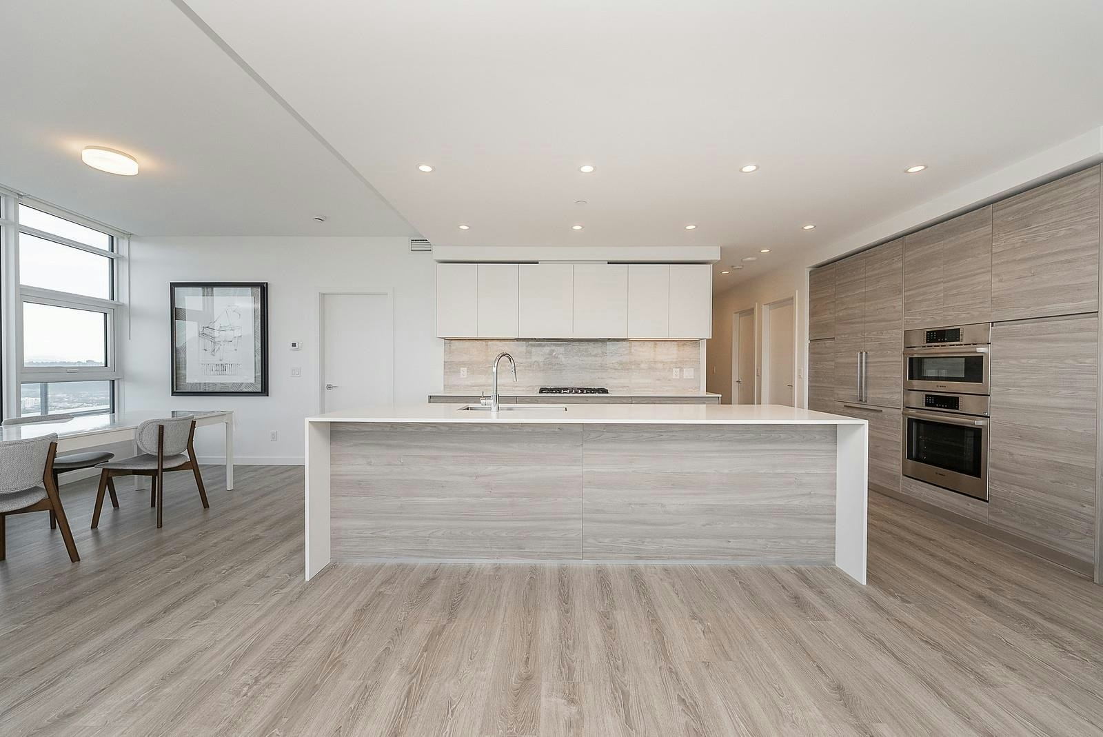 3602-660 Quayside Drive - 5