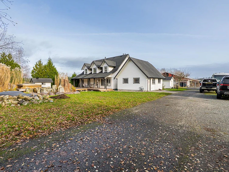 174 176 Street, Surrey, BC, V3S 9S4 - 2