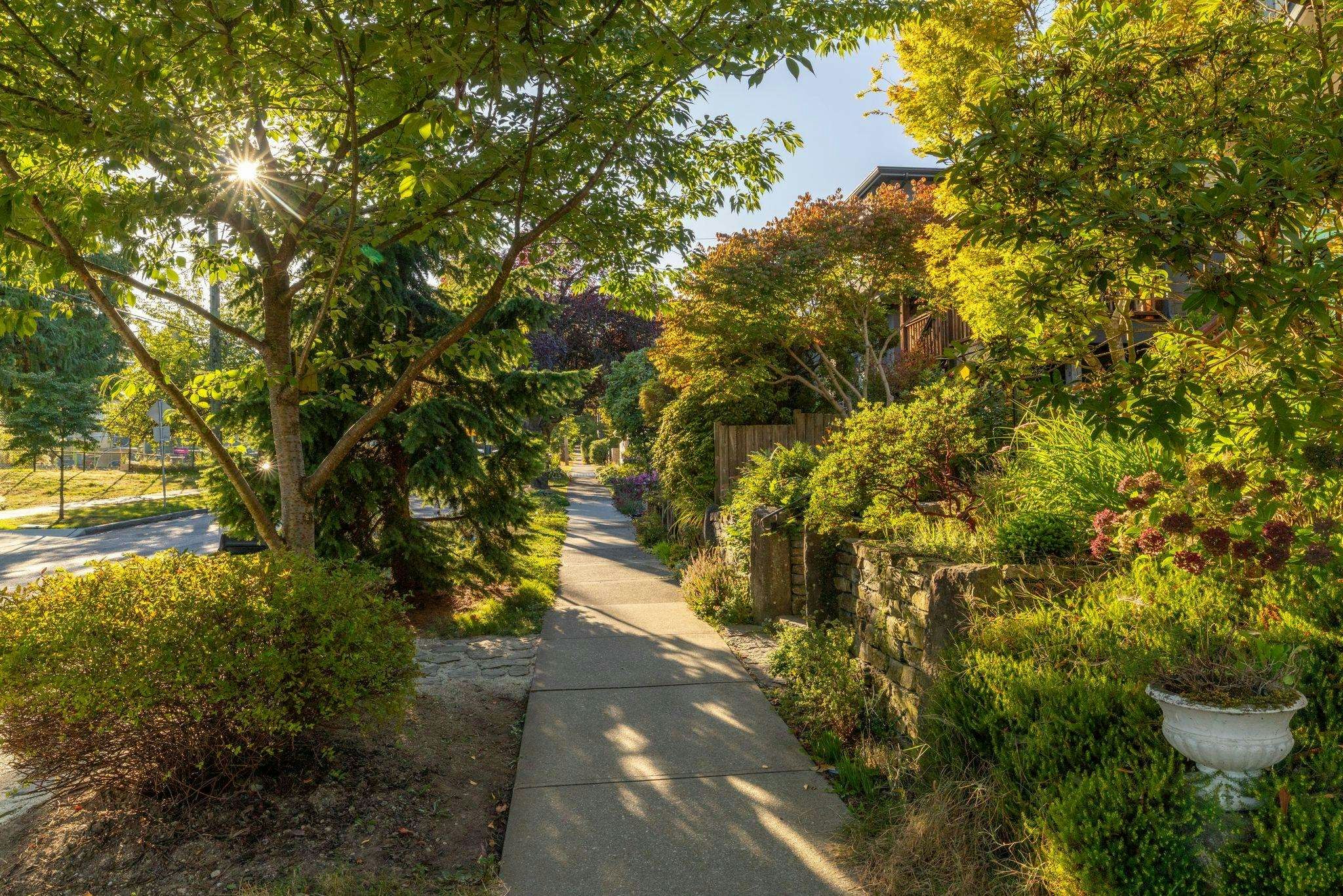 441 E 28th Avenue, Vancouver, BC, V5V 2N2 - 2