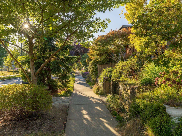 441 E 28th Avenue, Vancouver, BC, V5V 2N2 - 2
