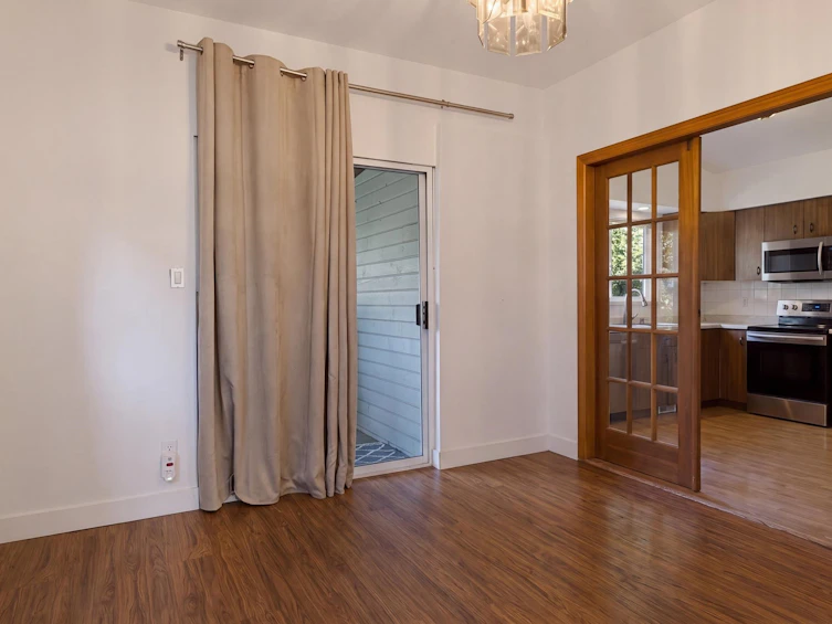 441 E 28th Avenue, Vancouver, BC, V5V 2N2 - 10