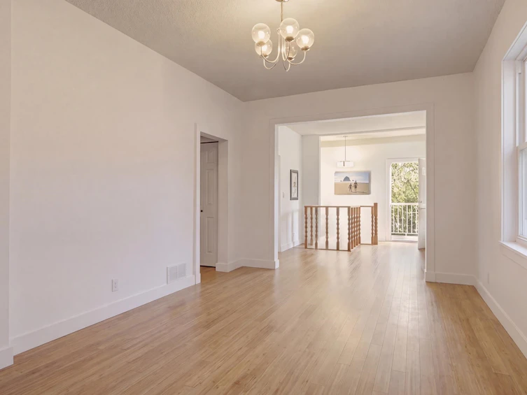 441 E 28th Avenue, Vancouver, BC, V5V 2N2 - 4