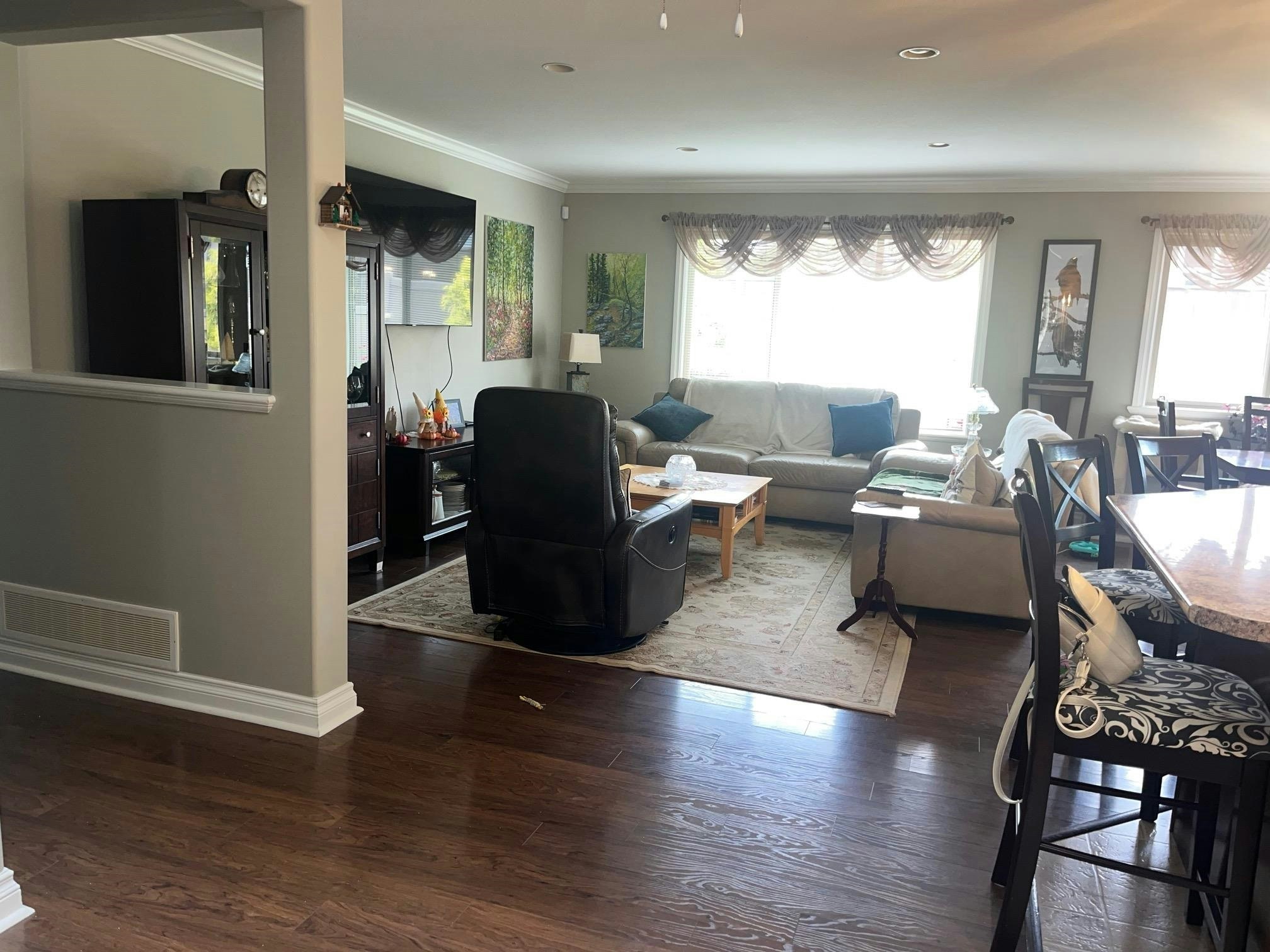 3-46000 Thomas Road - 4