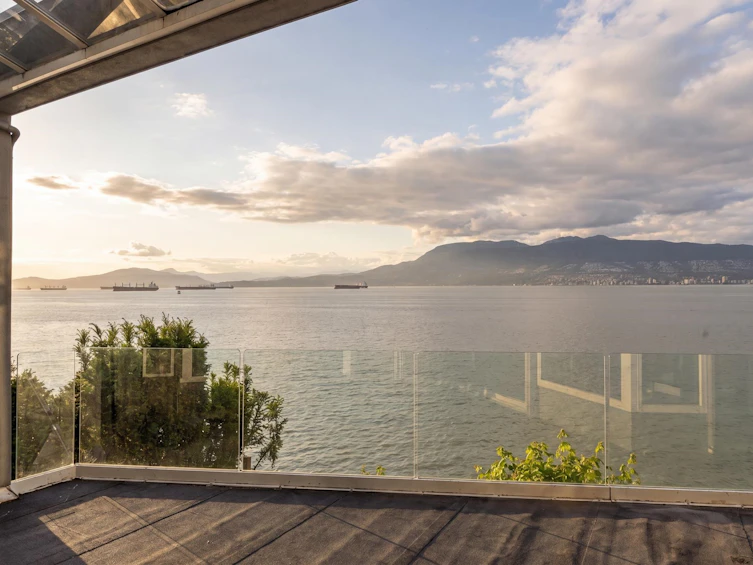 2711 Point Grey Road, Vancouver, BC, V6K 1A4 - 4