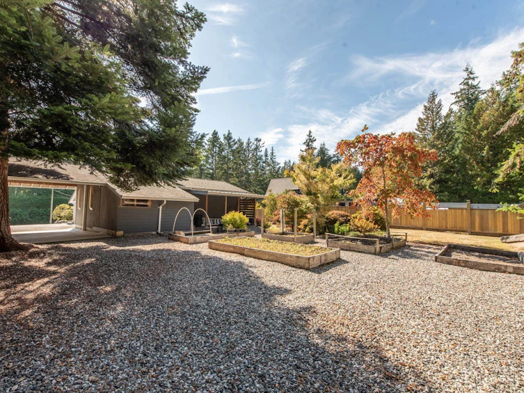4144 Browning Road, Roberts Creek, BC, V7Z 0A2 - 33