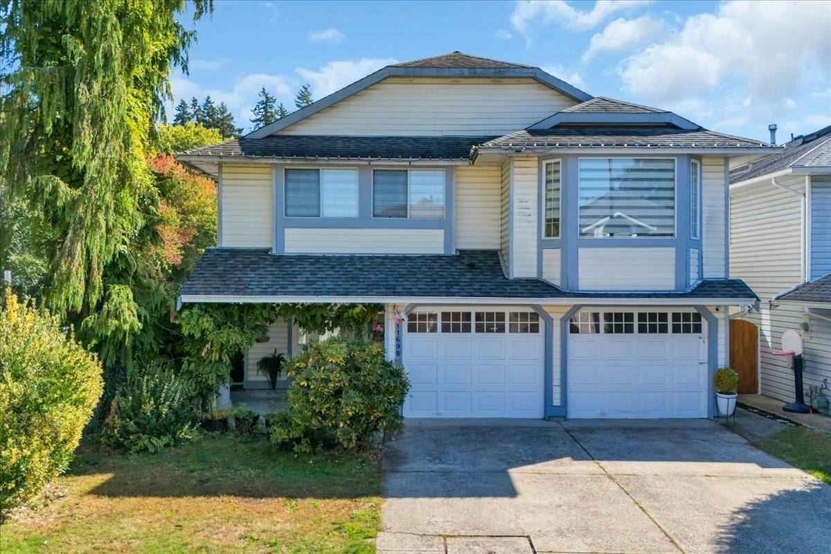 11698 206a Street, Maple Ridge, BC, V2X 0X8
