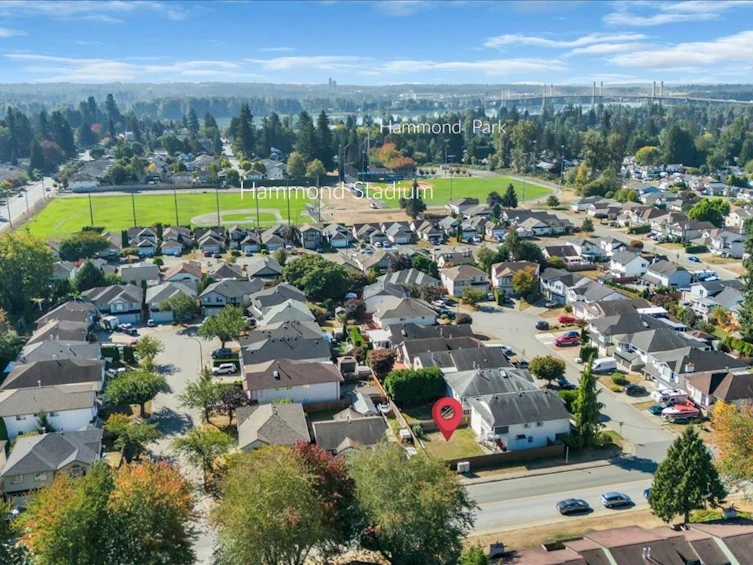11698 206a Street, Maple Ridge, BC, V2X 0X8 - 2