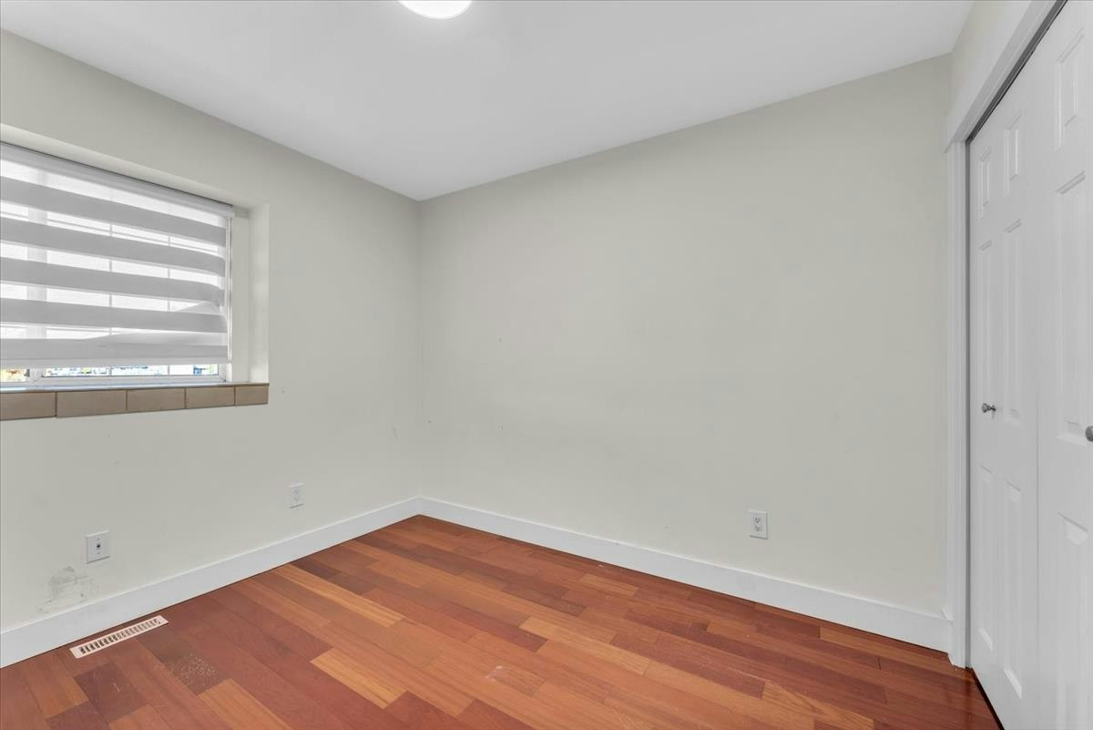 11698 206a Street, Maple Ridge, BC, V2X 0X8 - 12