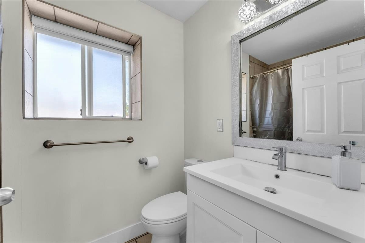 11698 206a Street, Maple Ridge, BC, V2X 0X8 - 17