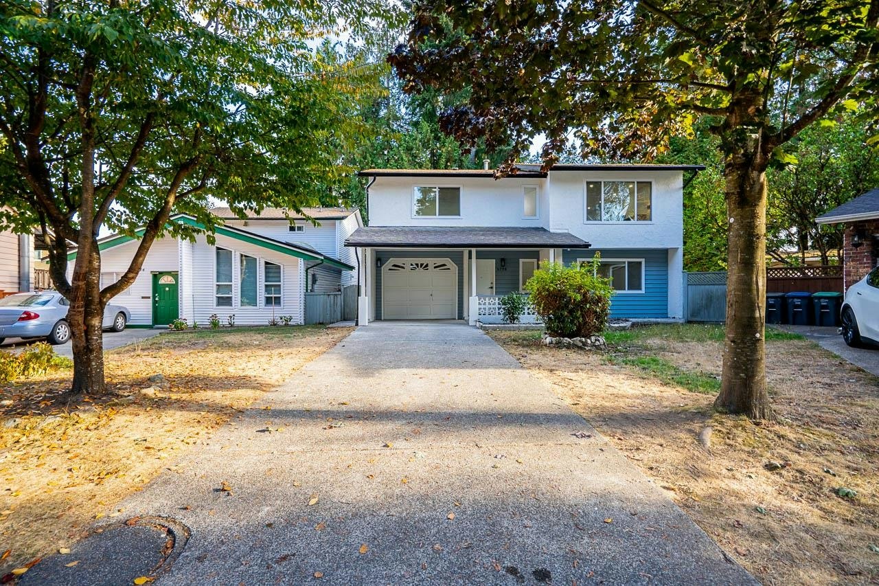 6738 128b Street, Surrey, BC, V3W 7C4