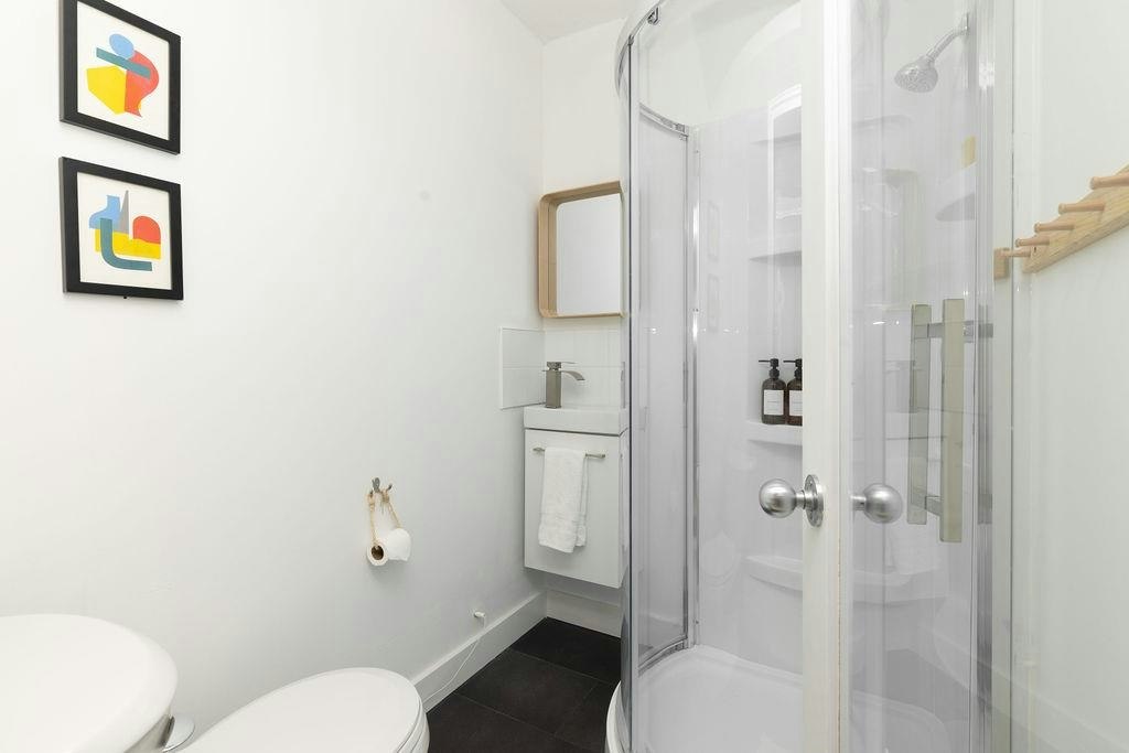 5700 Trident Avenue, Sechelt, BC, V0N 3A0 - 29