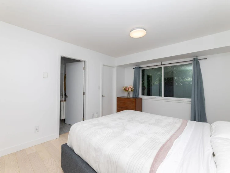 5700 Trident Avenue, Sechelt, BC, V0N 3A0 - 17