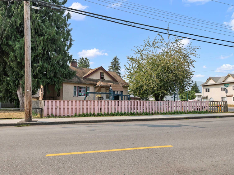 9475 Williams Street, Chilliwack, BC, V2P 5E8