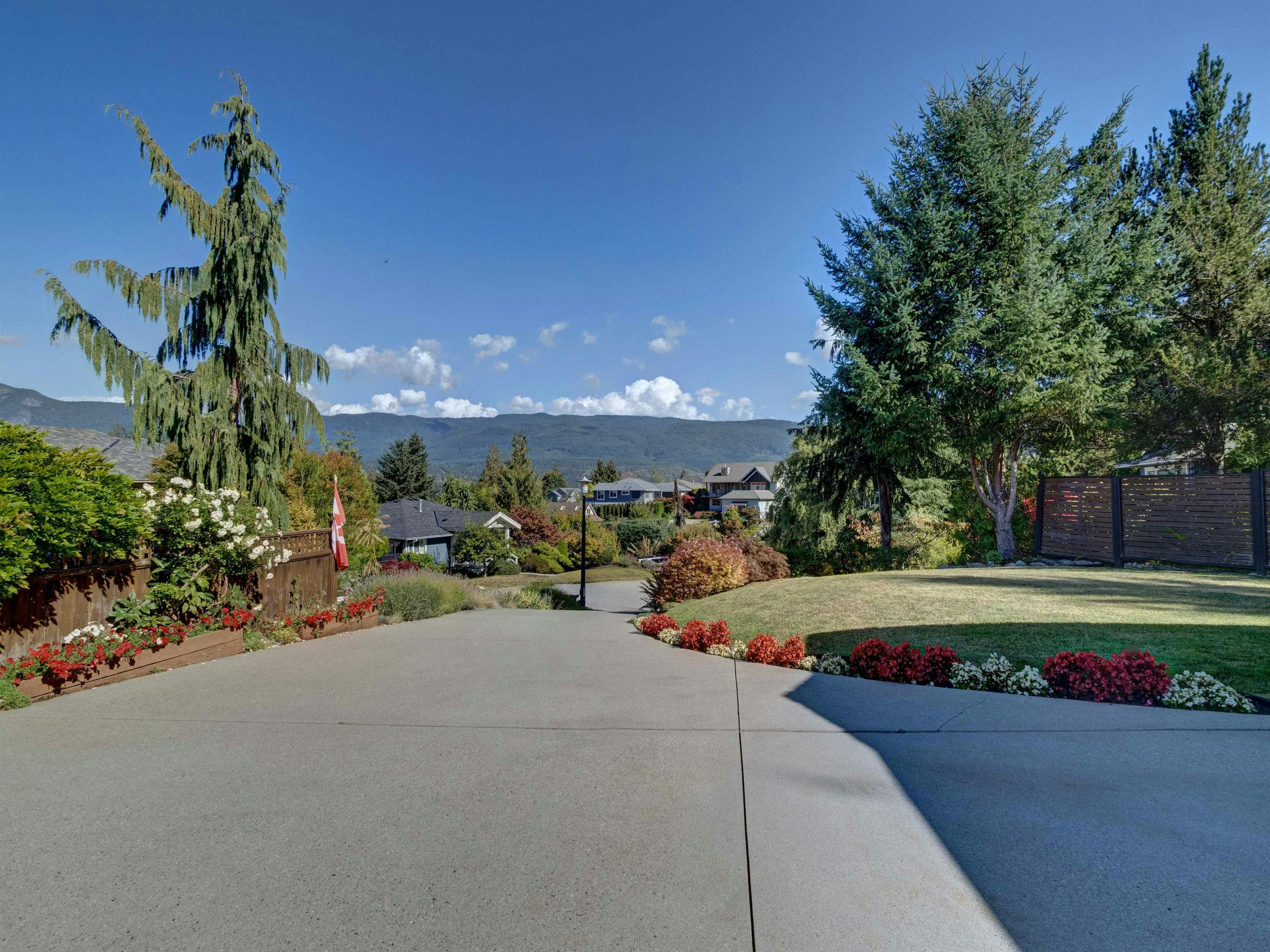 6388 Piper Place, Sechelt, BC, V7Z 0L1 - 13