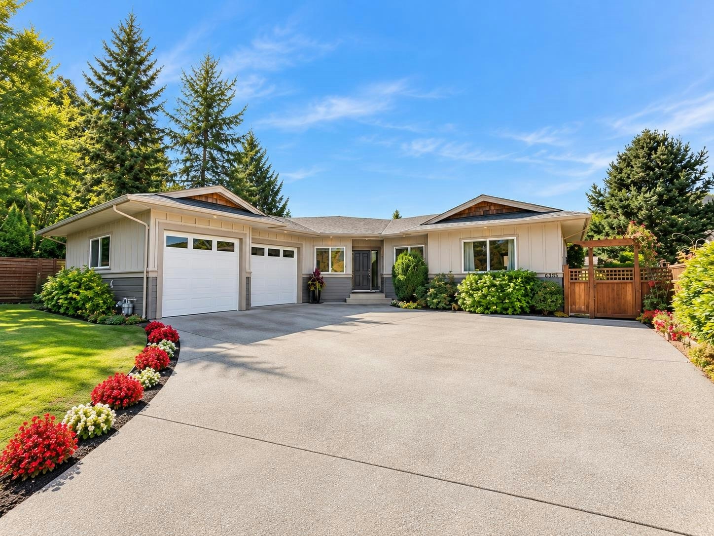 6388 Piper Place, Sechelt, BC, V7Z 0L1
