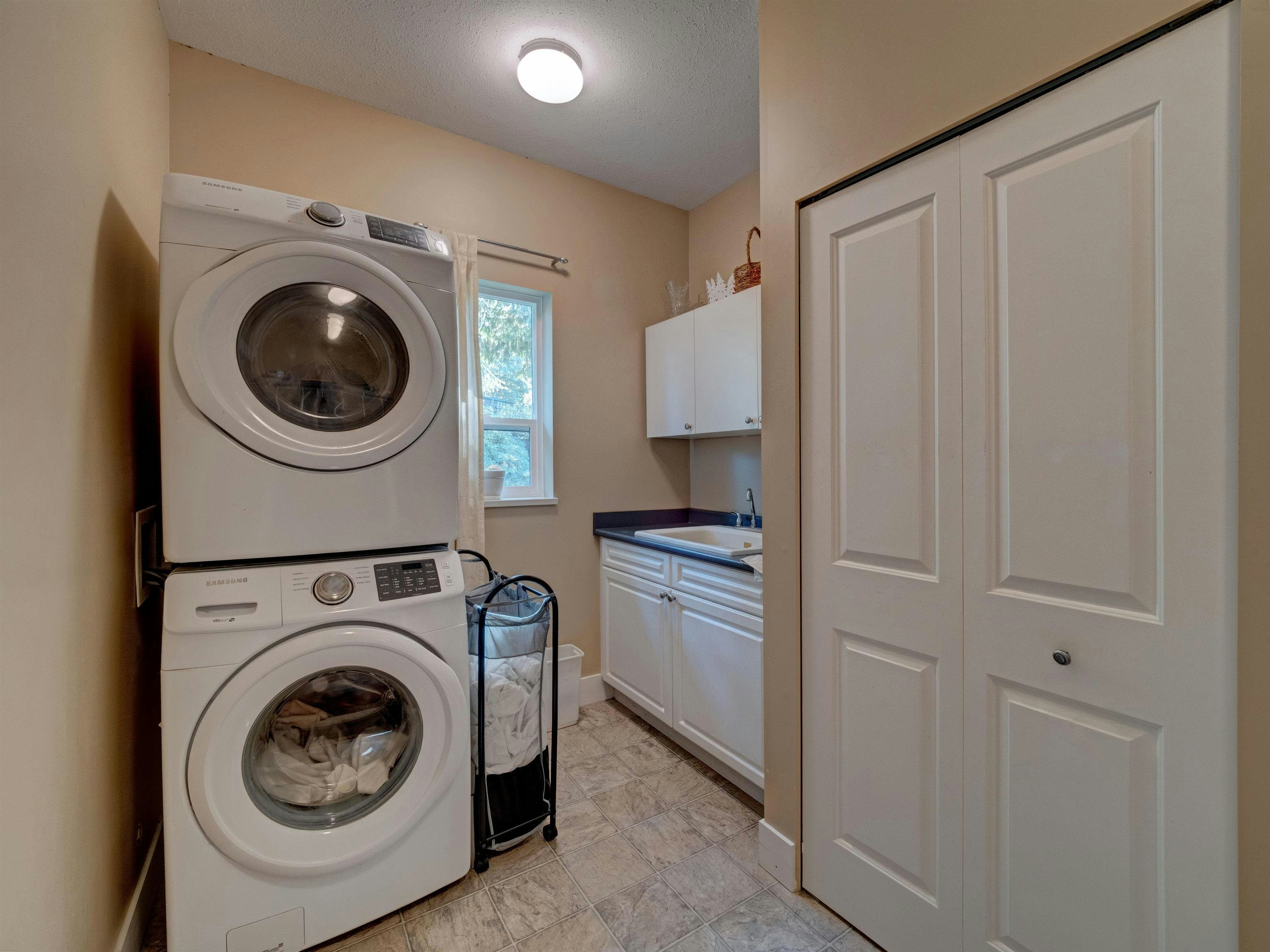 6388 Piper Place, Sechelt, BC, V7Z 0L1 - 31