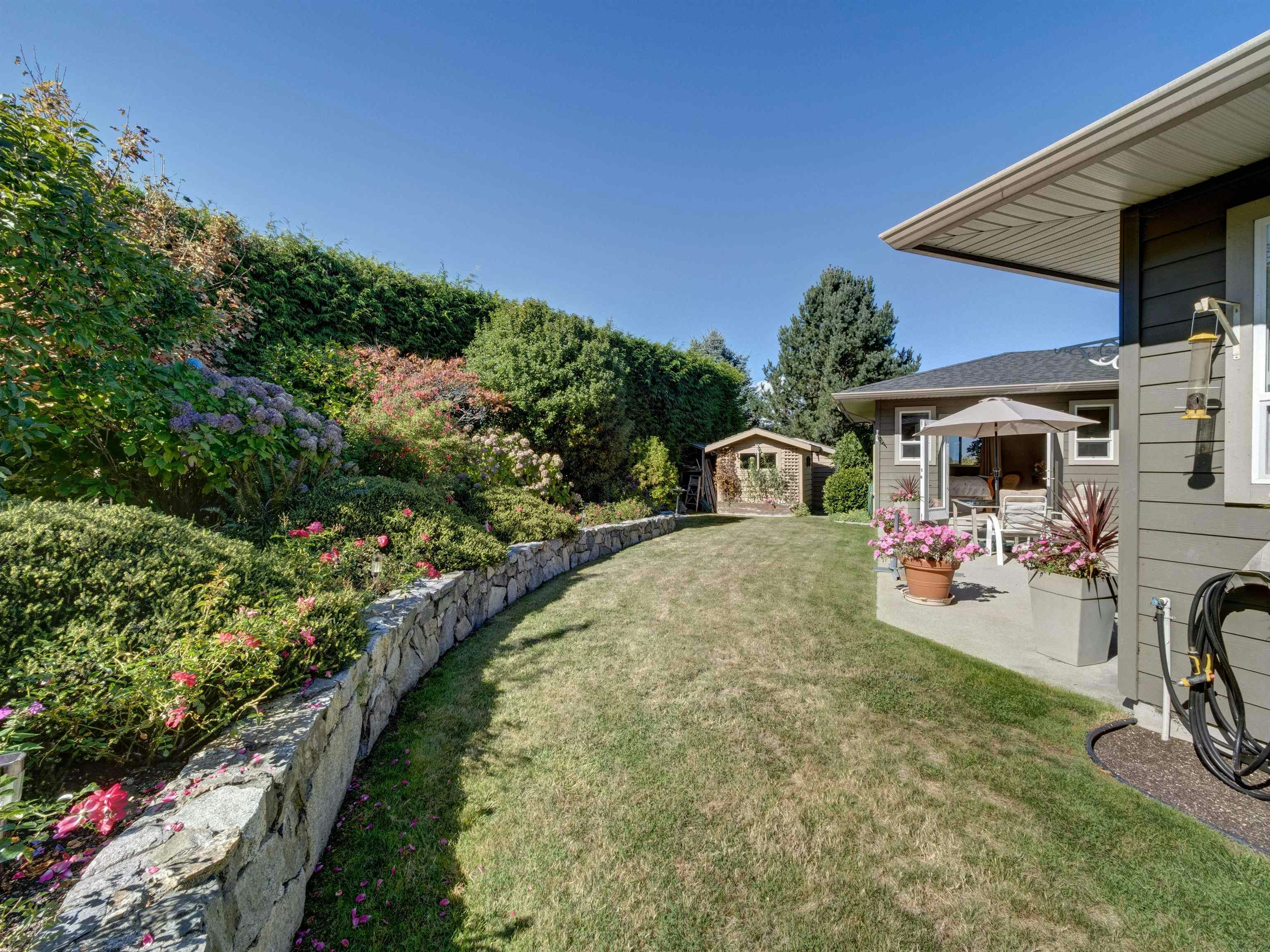 6388 Piper Place, Sechelt, BC, V7Z 0L1 - 9