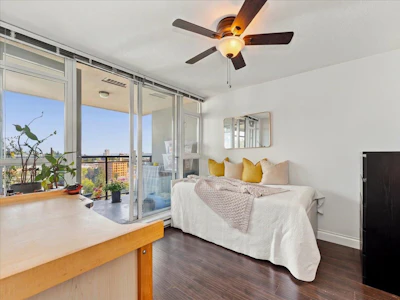 1608-555 Delestre Avenue - 4