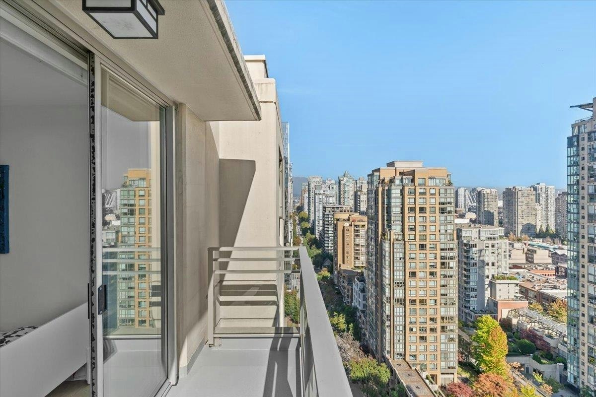 2303-1225 Richards Street, Vancouver, BC, V6B 1E6 - 15