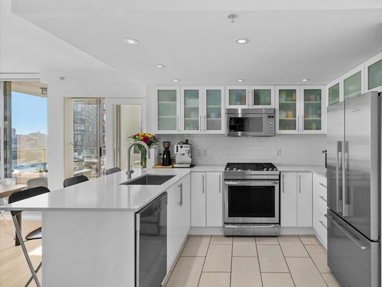 2303-1225 Richards Street, Vancouver, BC, V6B 1E6 - 5