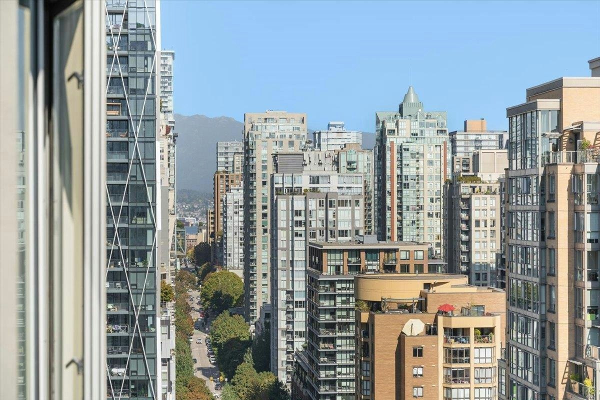 2303-1225 Richards Street, Vancouver, BC, V6B 1E6 - 17