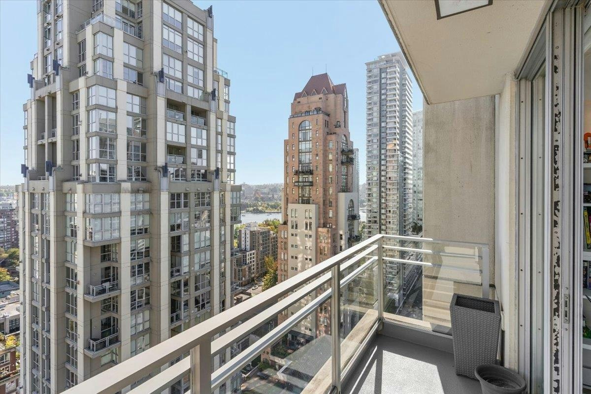 2303-1225 Richards Street, Vancouver, BC, V6B 1E6 - 16