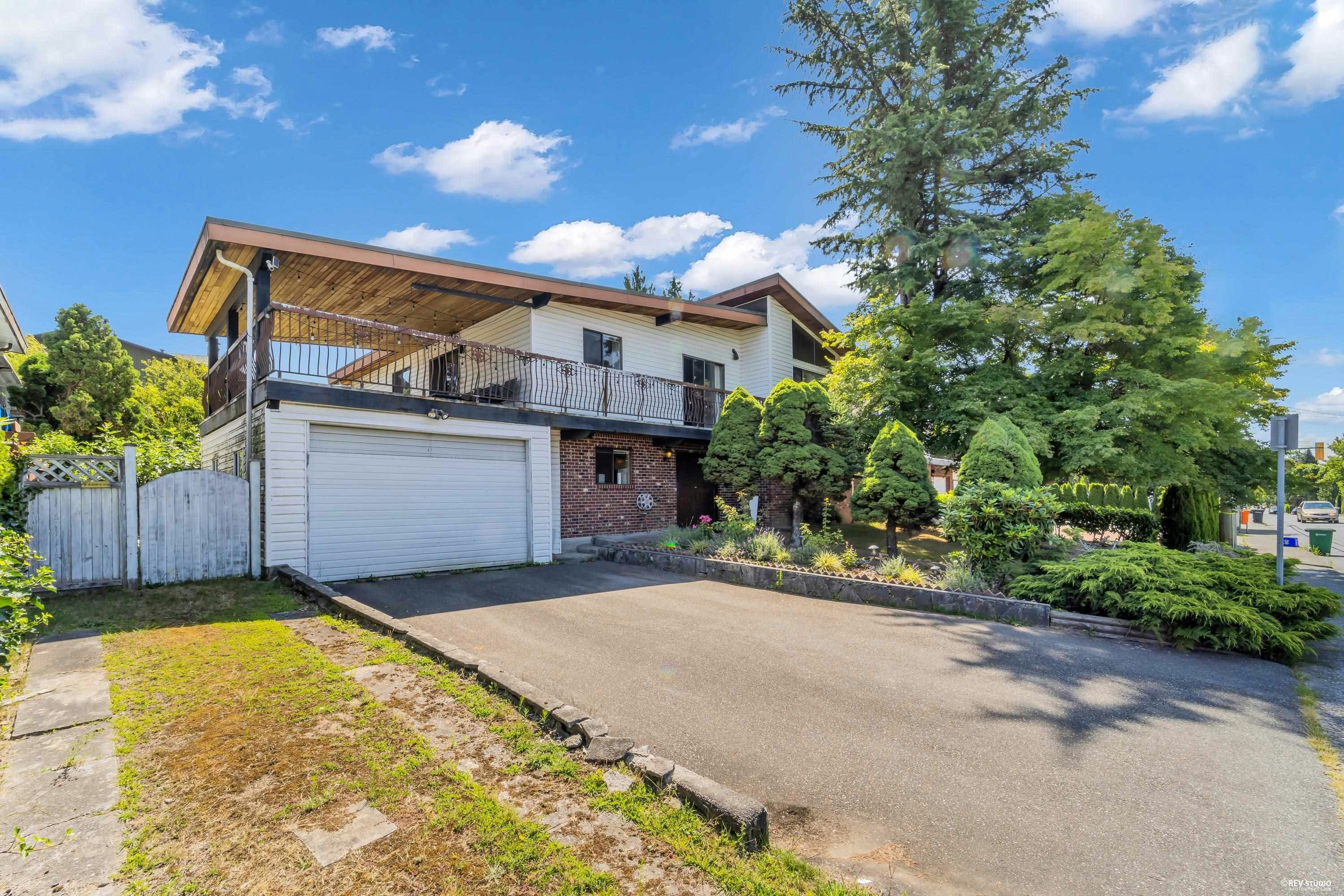 970 Duthie Avenue, Burnaby, BC, V5A 2P8