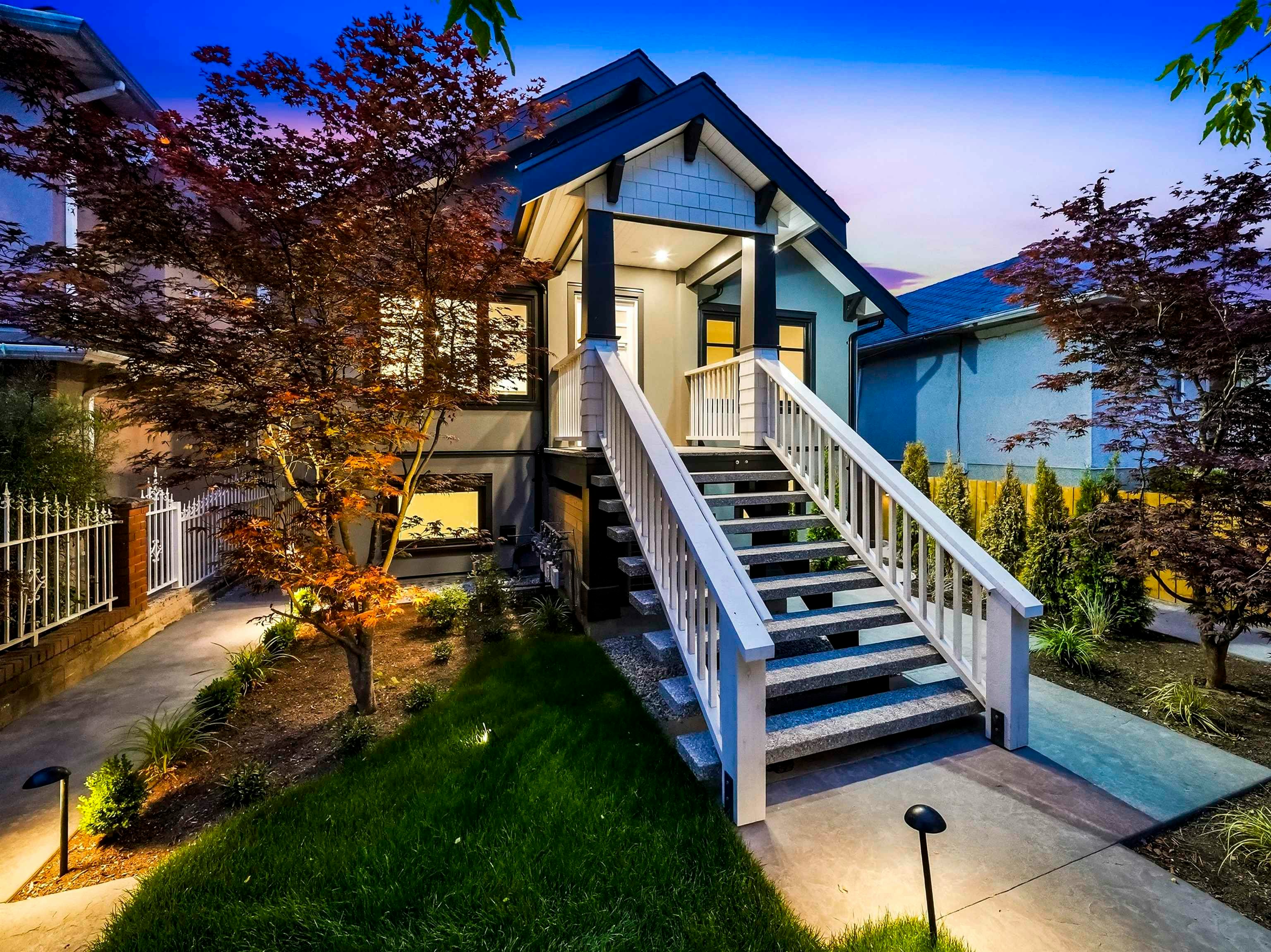 1-2339 Parker Street, Vancouver, BC, V5L 2M2