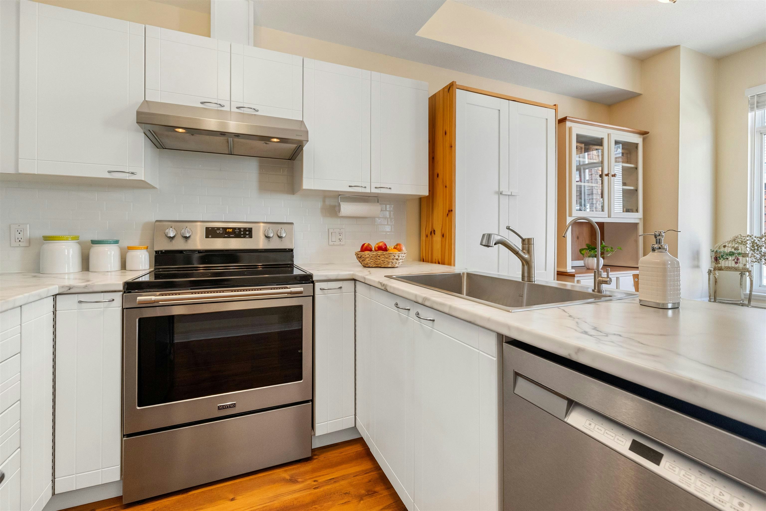 49-15030 58 Avenue, Surrey, BC, V3S 9G3 - 15