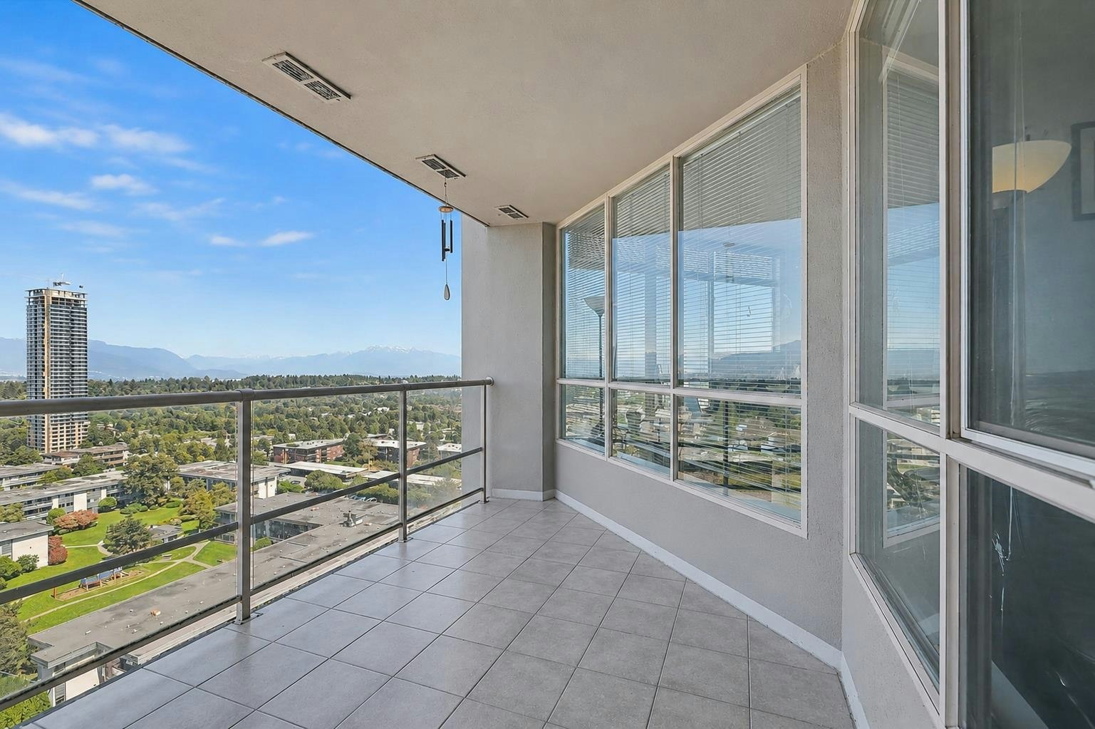 1701-14881 103a Avenue, Surrey, BC, V3R 0M5 - 17