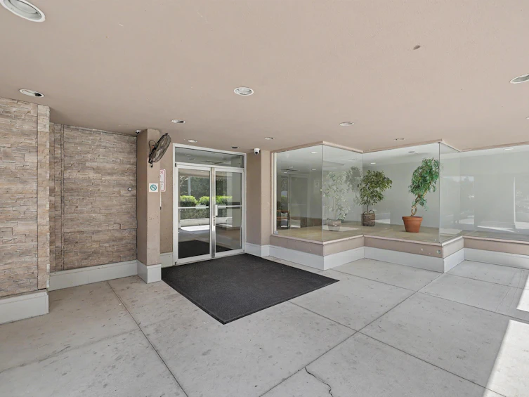 1701-14881 103a Avenue, Surrey, BC, V3R 0M5 - 21