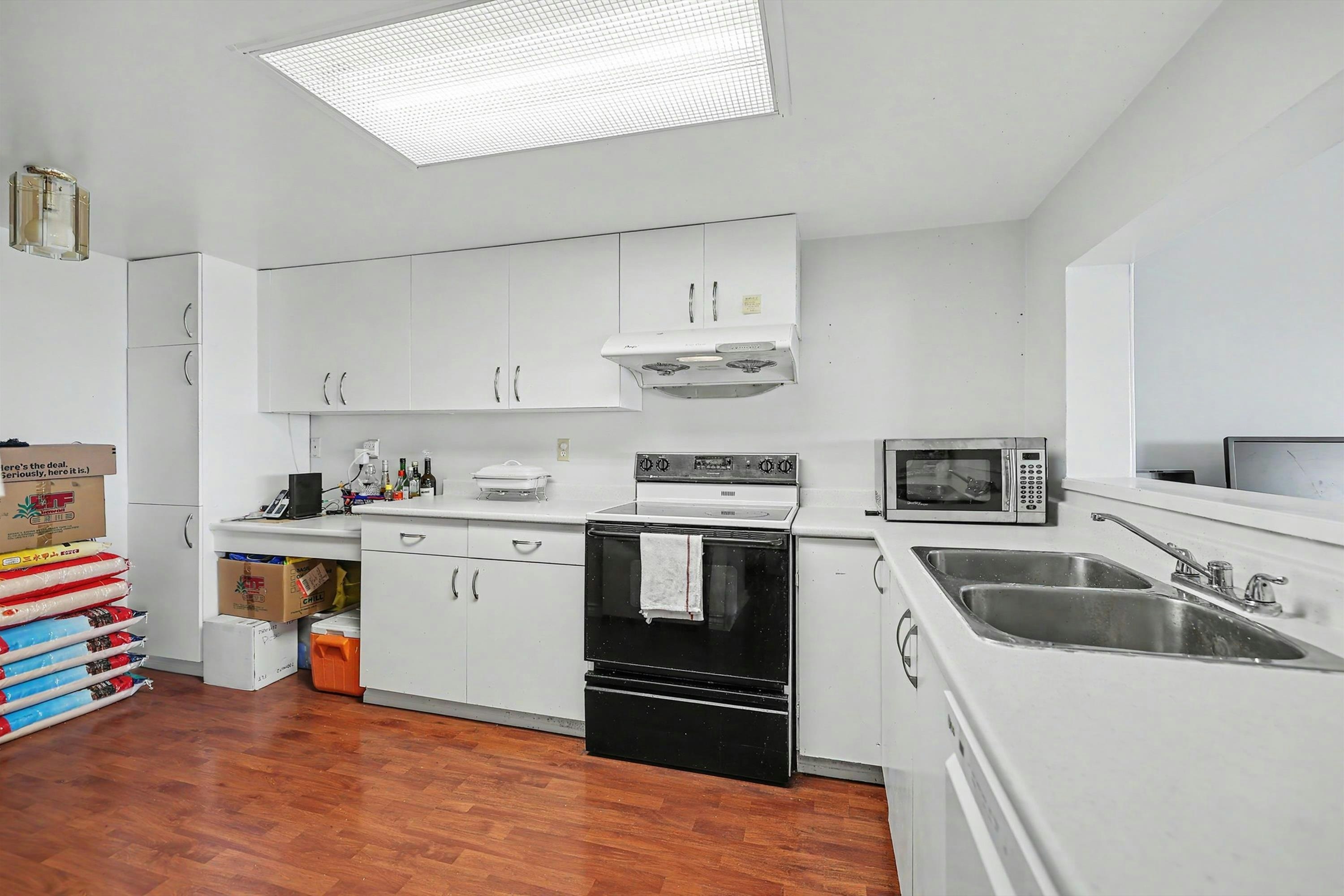 1701-14881 103a Avenue, Surrey, BC, V3R 0M5 - 27