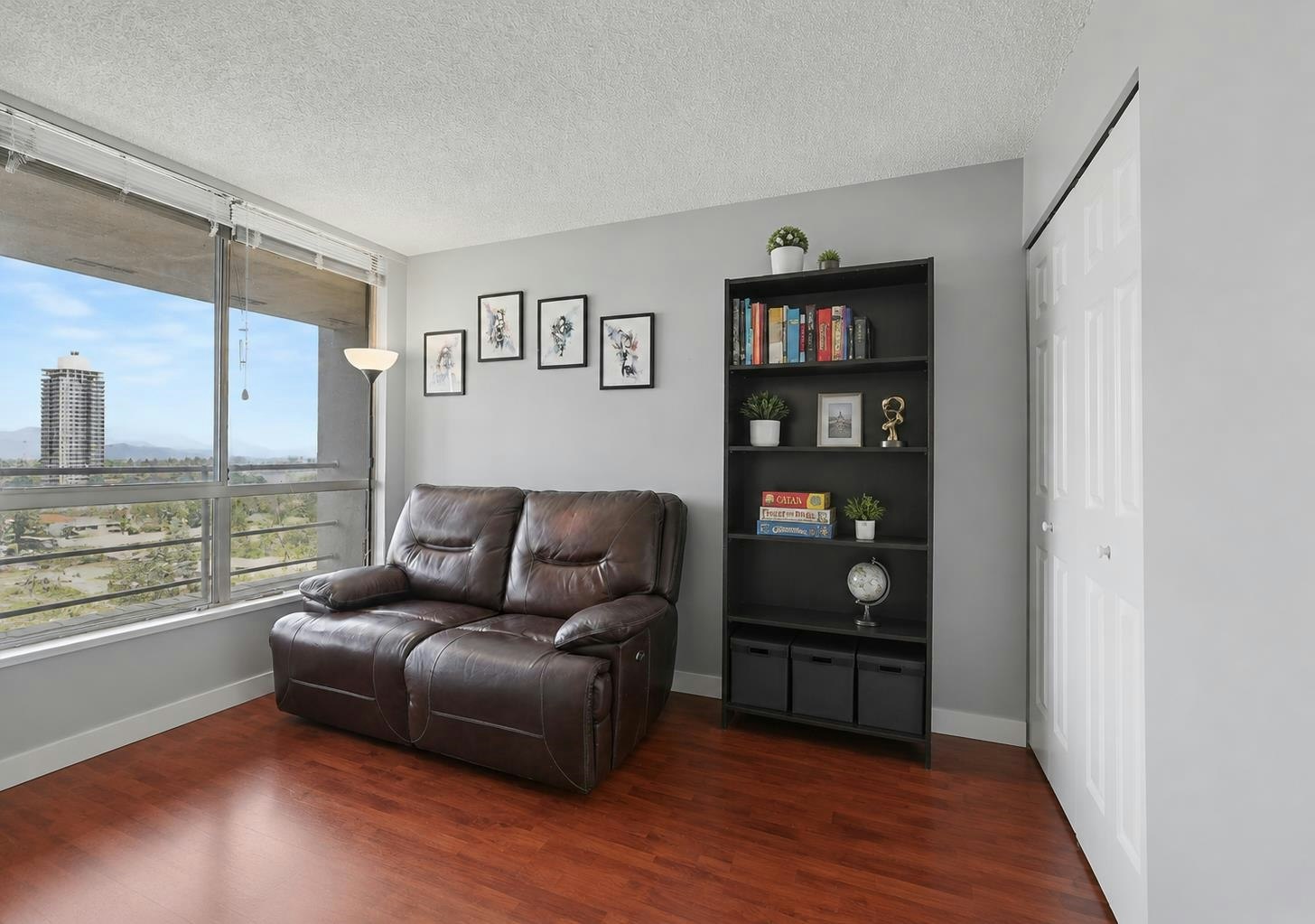 1701-14881 103a Avenue, Surrey, BC, V3R 0M5 - 14