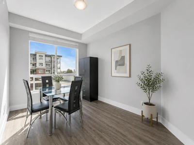 4415-2180 Kelly Avenue - 2