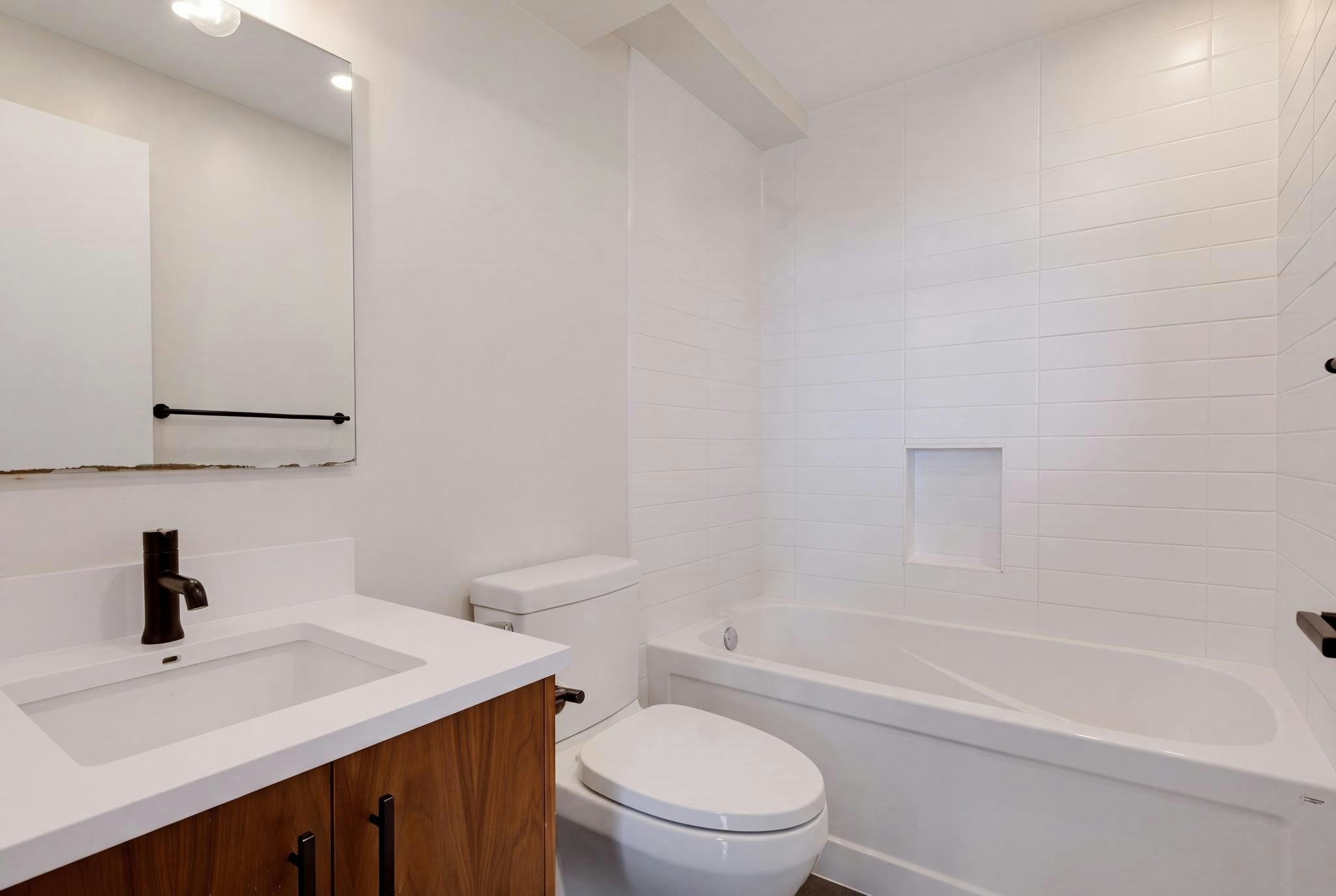 902-2370 W 2nd Avenue, Vancouver, BC, V6K 1J2 - 15