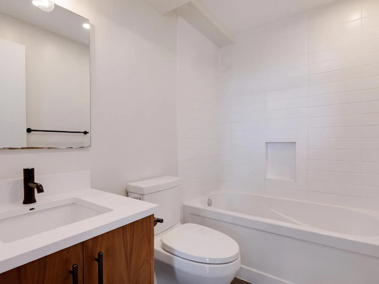 902-2370 W 2nd Avenue, Vancouver, BC, V6K 1J2 - 15