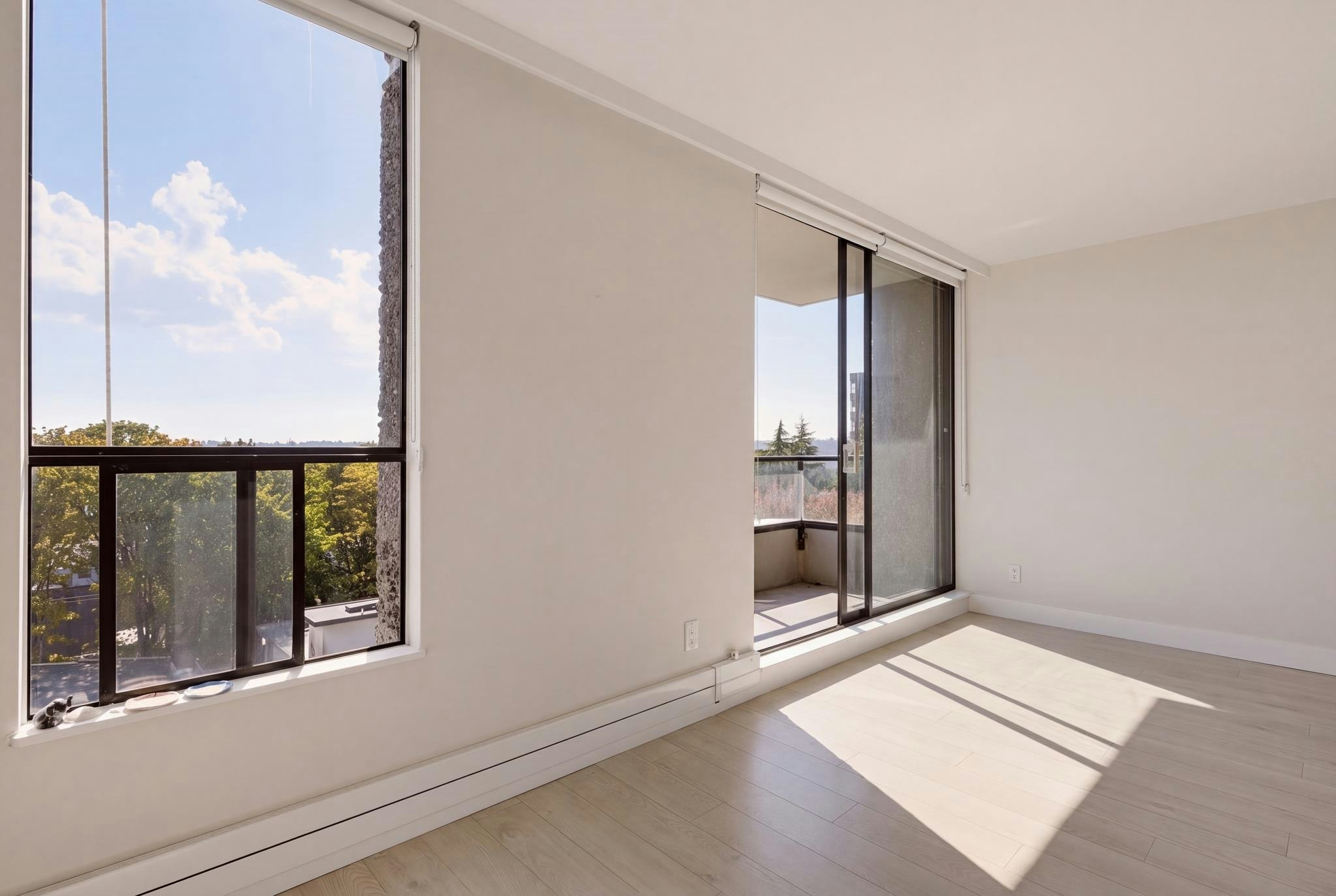 902-2370 W 2nd Avenue, Vancouver, BC, V6K 1J2 - 9